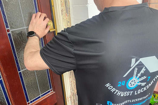 locksmith in timperley